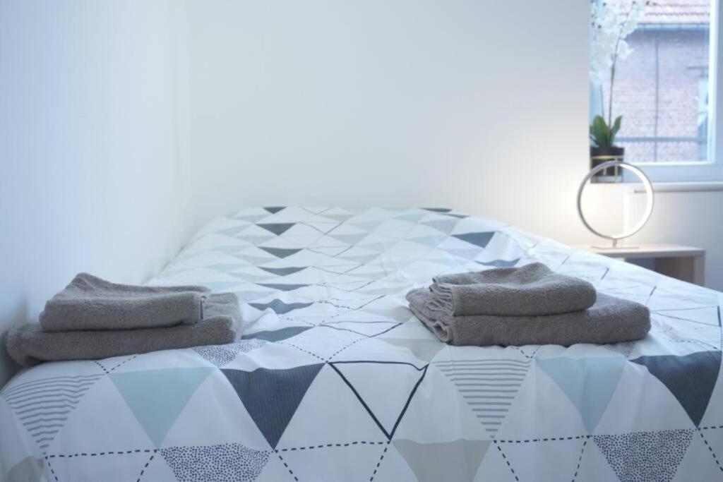 Cosy 2 Proche Gare Apartment *